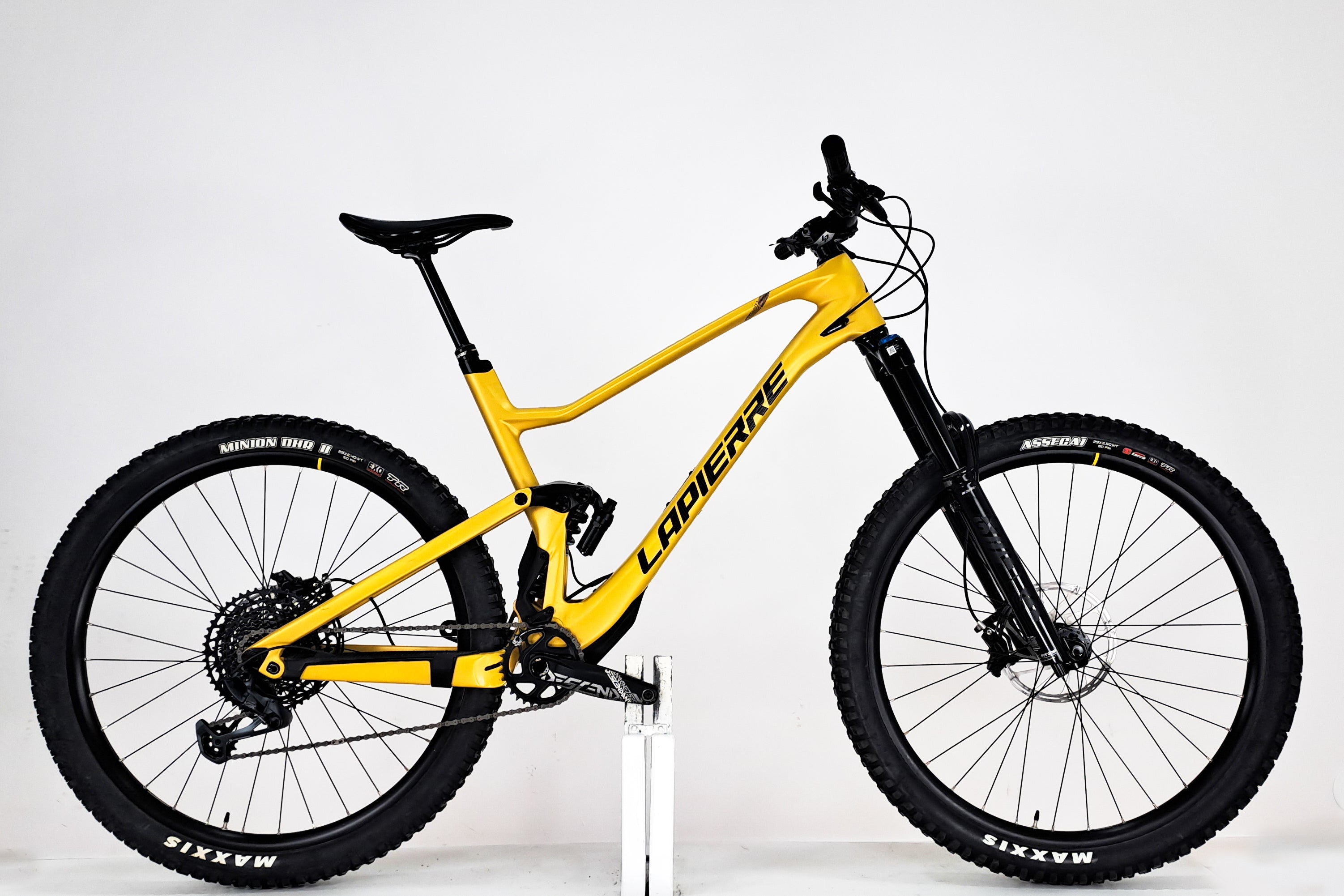 VTT LAPIERRE Spicy CF 6 9 2023 Occasion Reconditionn Mint Bikes vtt-lapierre-spicy-cf-6-9-2023-occasion-reconditionn-mint-bikes