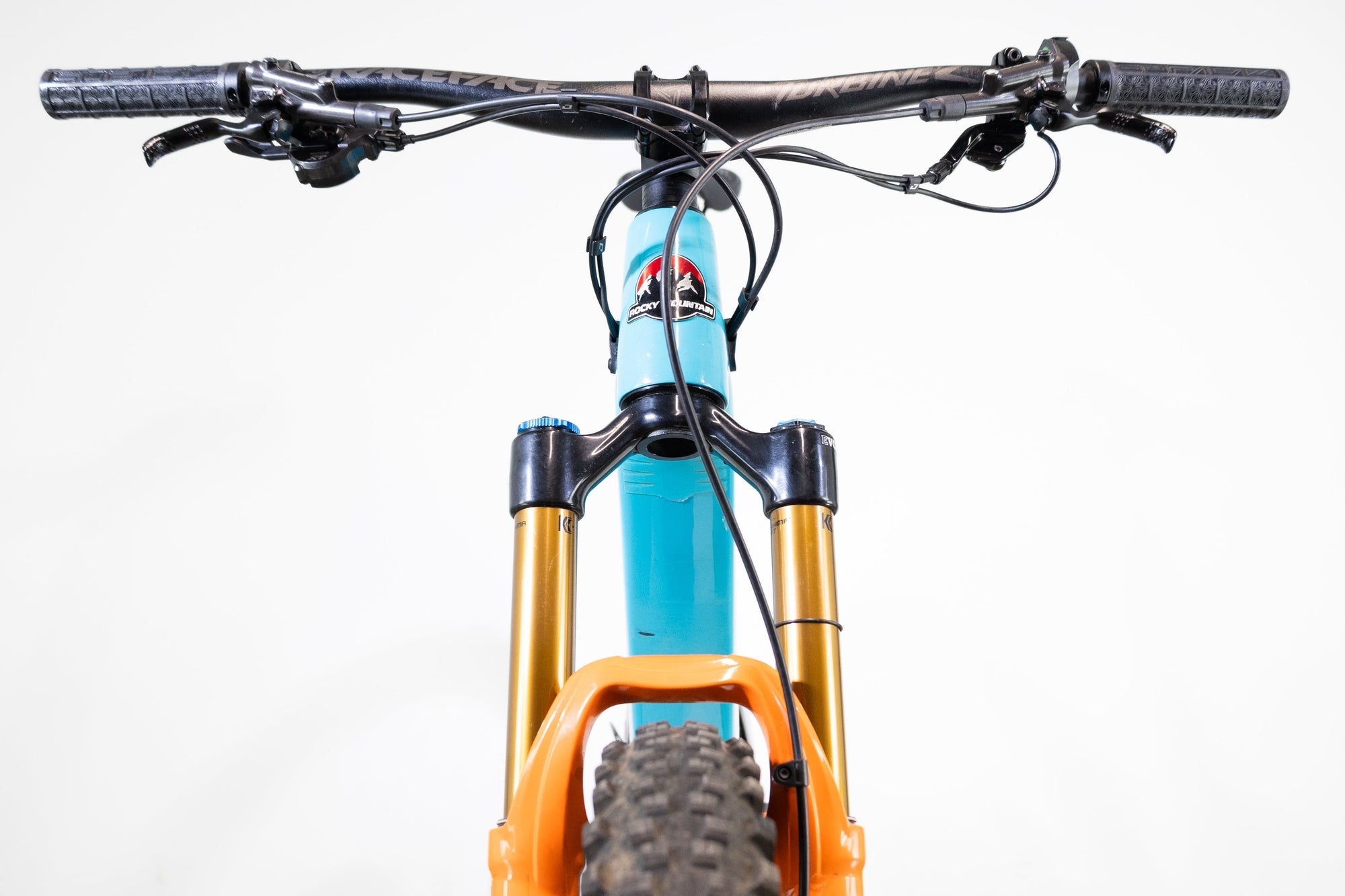 choisir-vtt-electrique-tout-suspendu