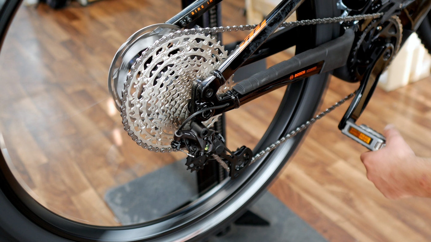 Comment régler un dérailleur arrière de vélo de route ?