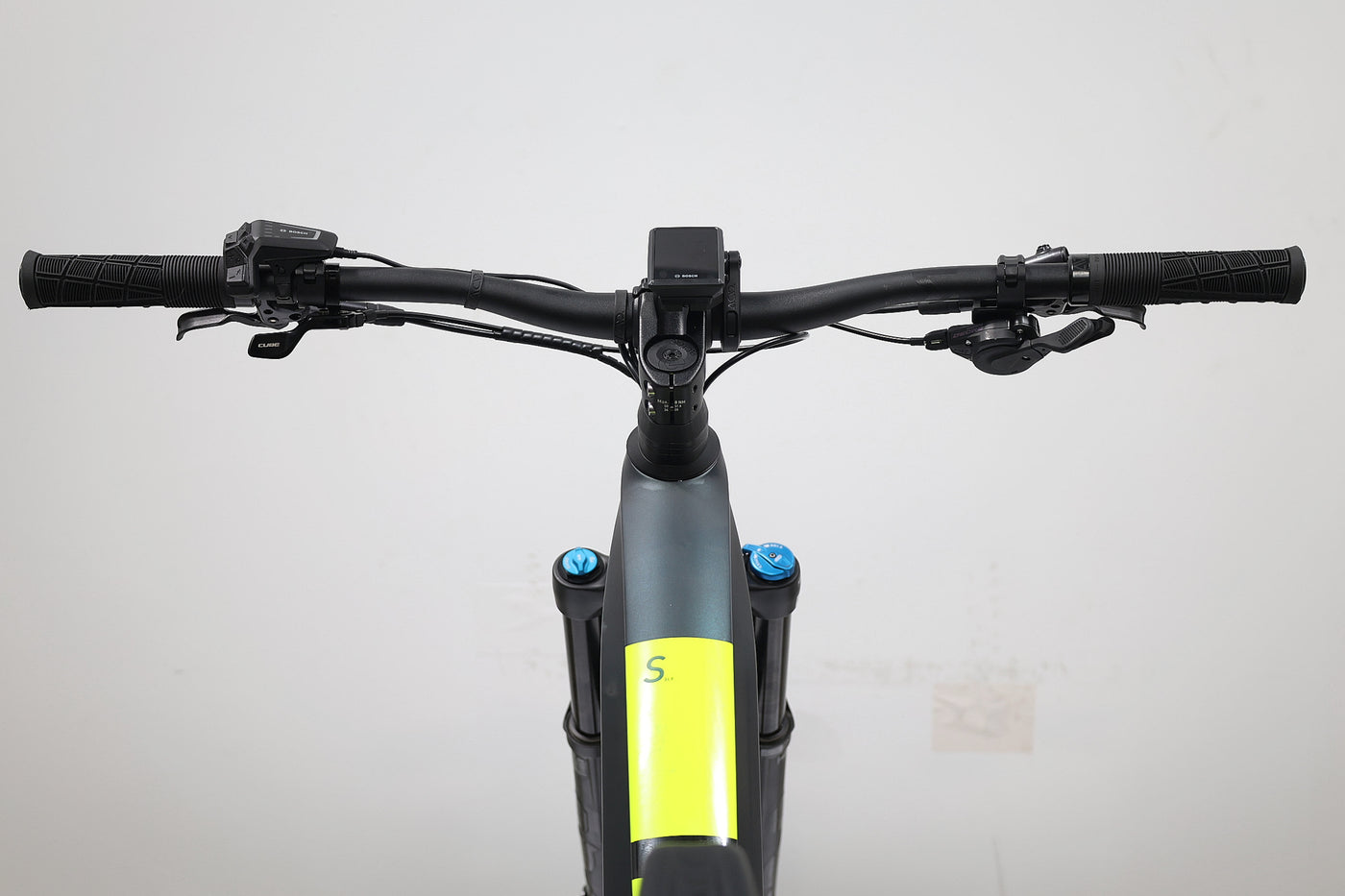CUBE STEREO HYBRID 140 HPC SLX 750 2024 T.M