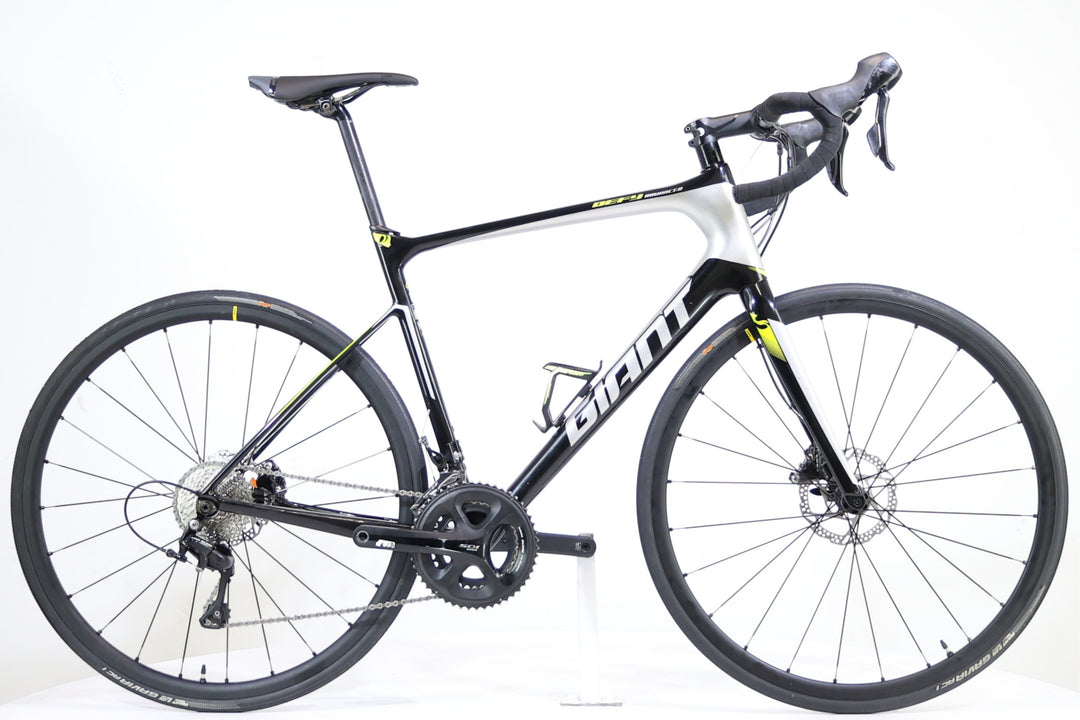 GIANT Defy Advanced Pro 2 2017 M/L (945)