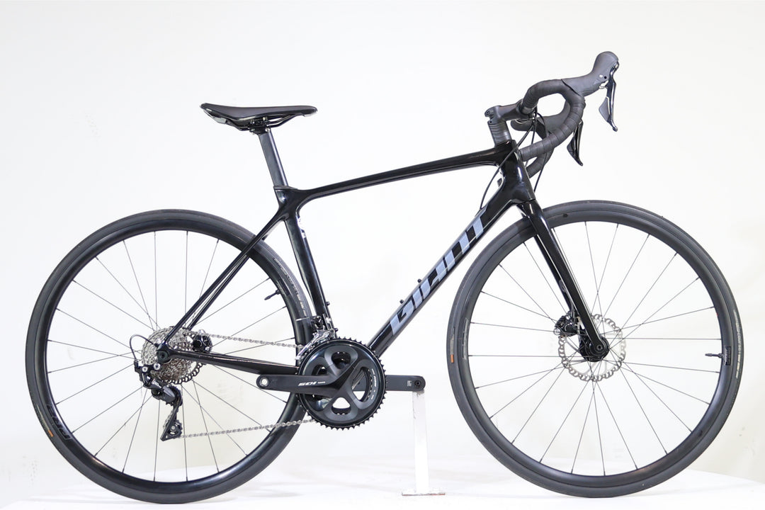 米三合さん専GIANT TCR ADVANCED 2 DISC KOM 2022 2021 GIANT Bicycles | TCR ADVANCED 2 DISC KOM (New 2022)