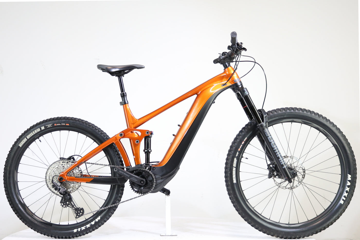 Giant Bicycles Vévélo éélectrique Giant Promotion Velo Route