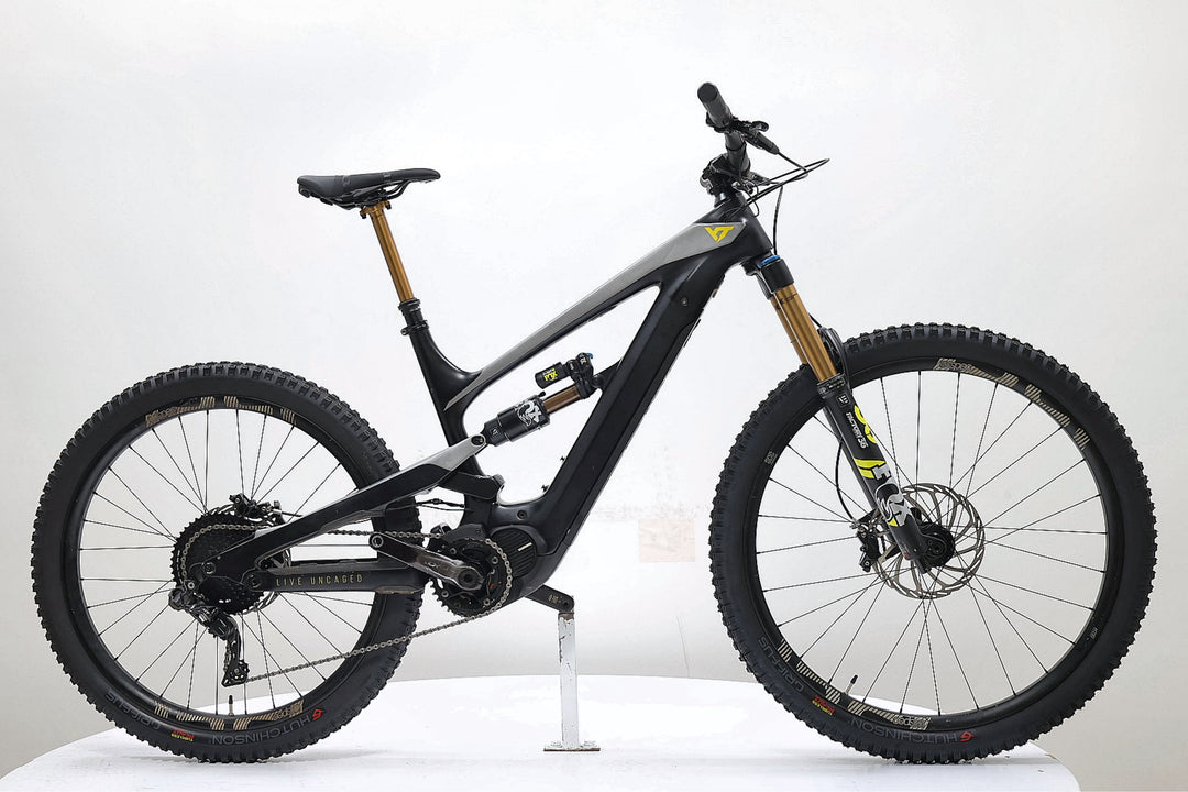 YT DECOY CF Pro Race 2019 T.L