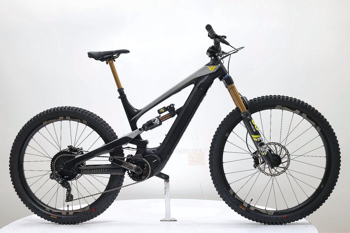 YT DECOY CF Pro Race 2019 T.L