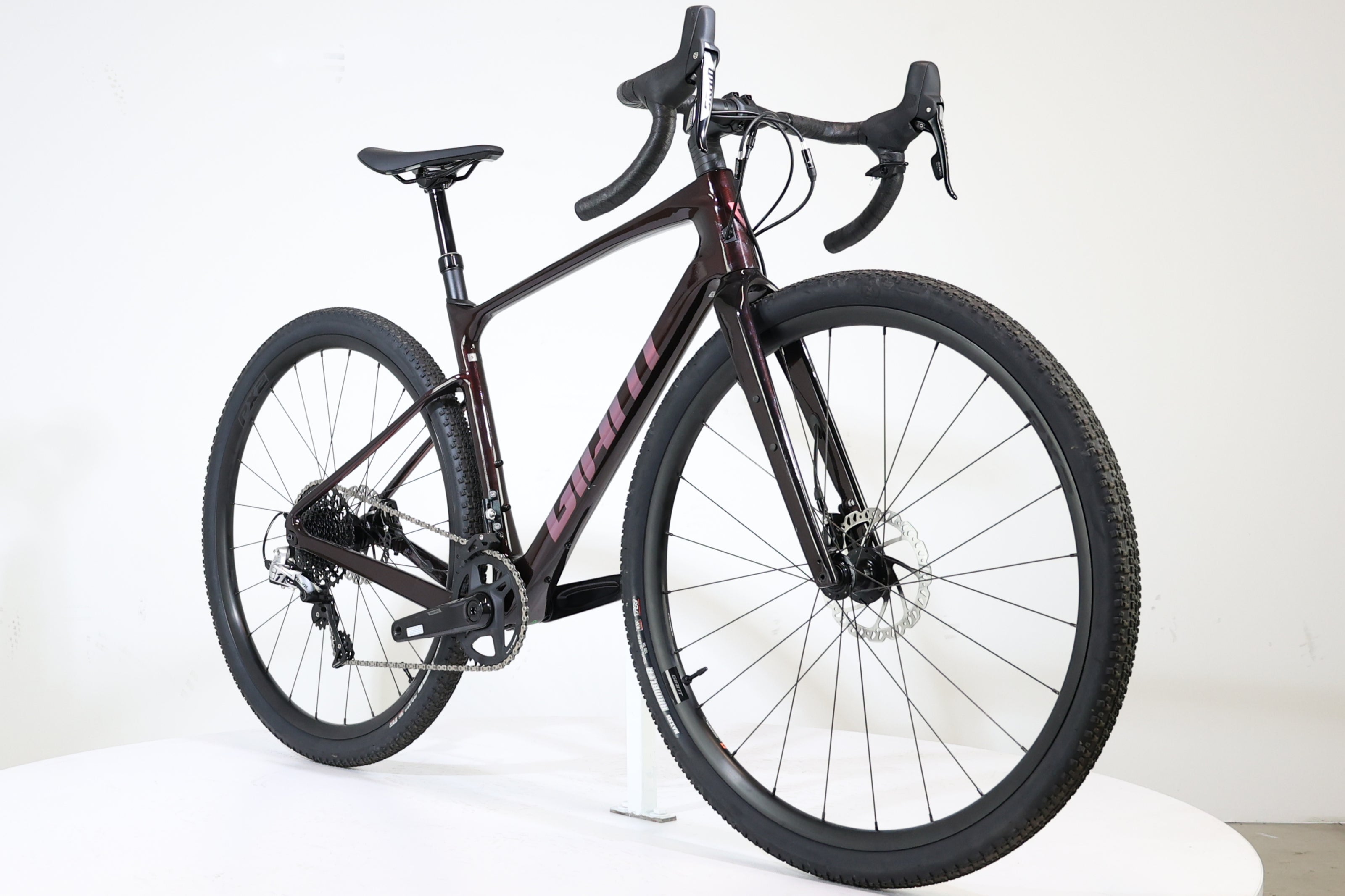 Giant Gravel Bike Giant Revolt Advanced 2020 Review Giant Revolt