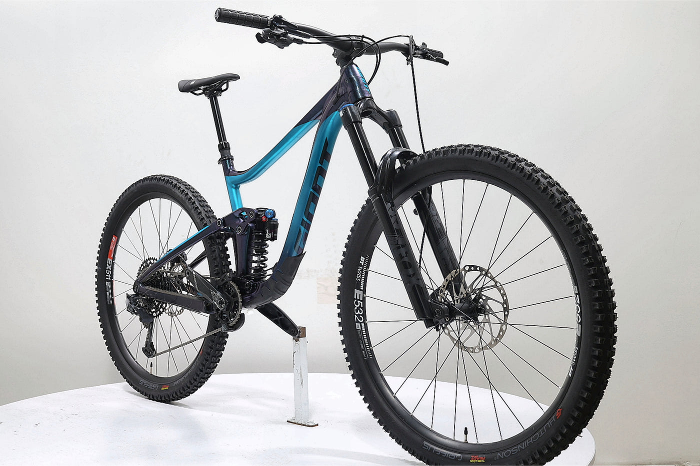 Giant Reign sx 29 star et night T.M 2022
