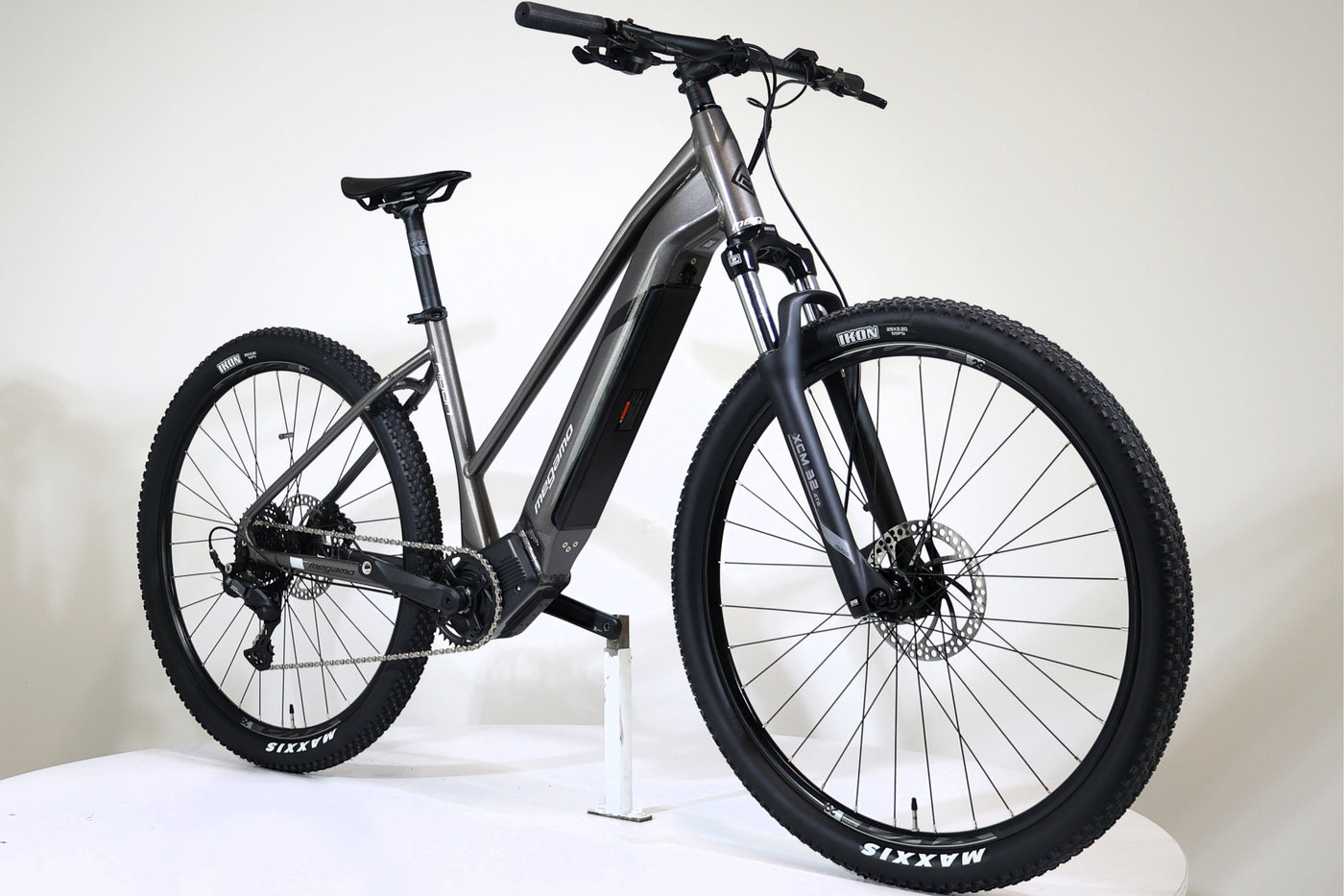 MEGAMO Ridon Low 630 2023 T.M
