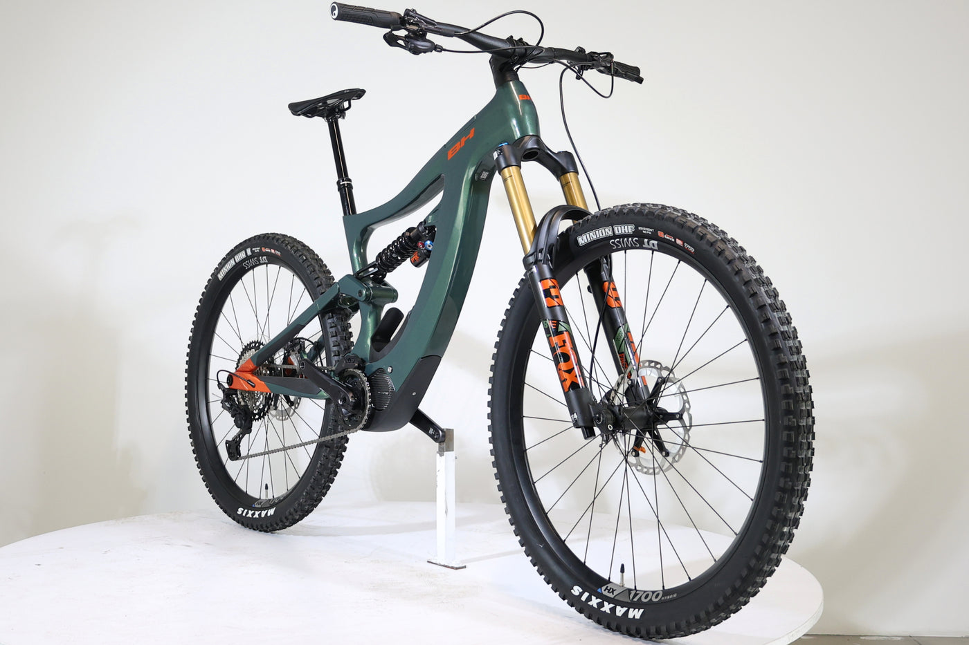 BH Xtep Lynx Pro 0.9 2024 T.M 253442