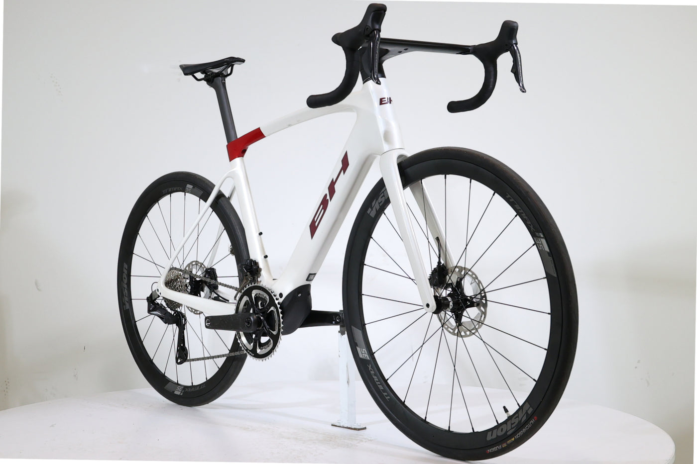 BH iRS1 Carbon 1.6 2023 T.L 248954