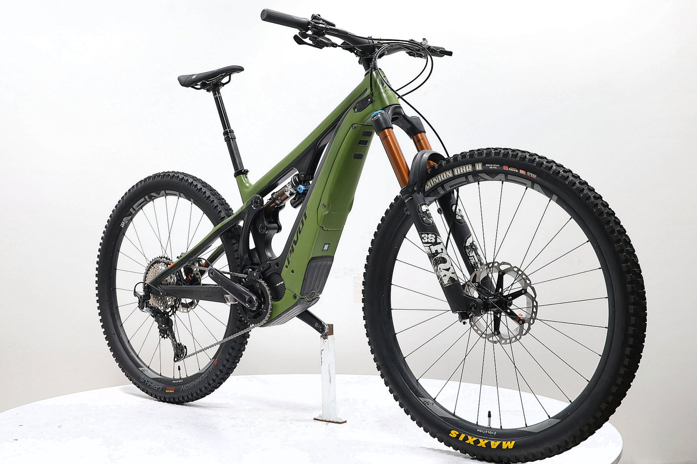 PIVOT Shuttle Team Edition 726Wh 2022 T.S