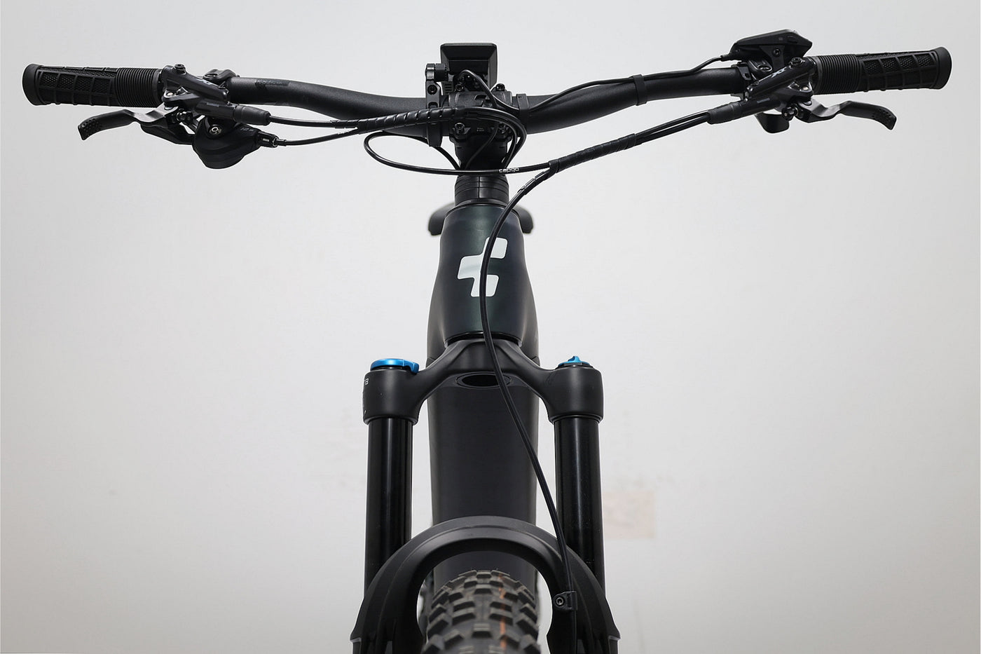 CUBE STEREO HYBRID 140 HPC SLX 750 2024 T.M