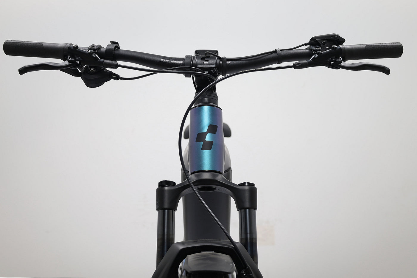 CUBE Reaction Hybrid Race 750 2024 T.L