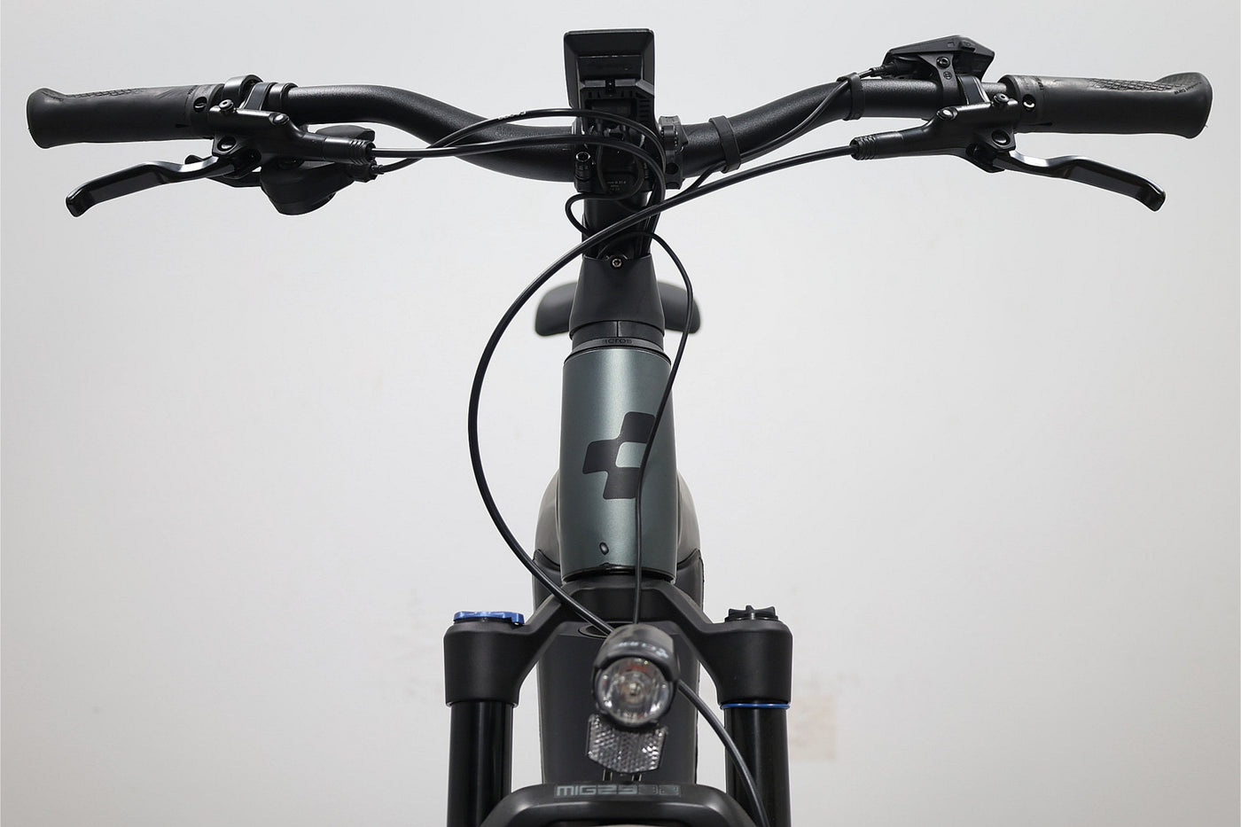 CUBE Kathmandu Hybrid Pro 625 2023 T.M