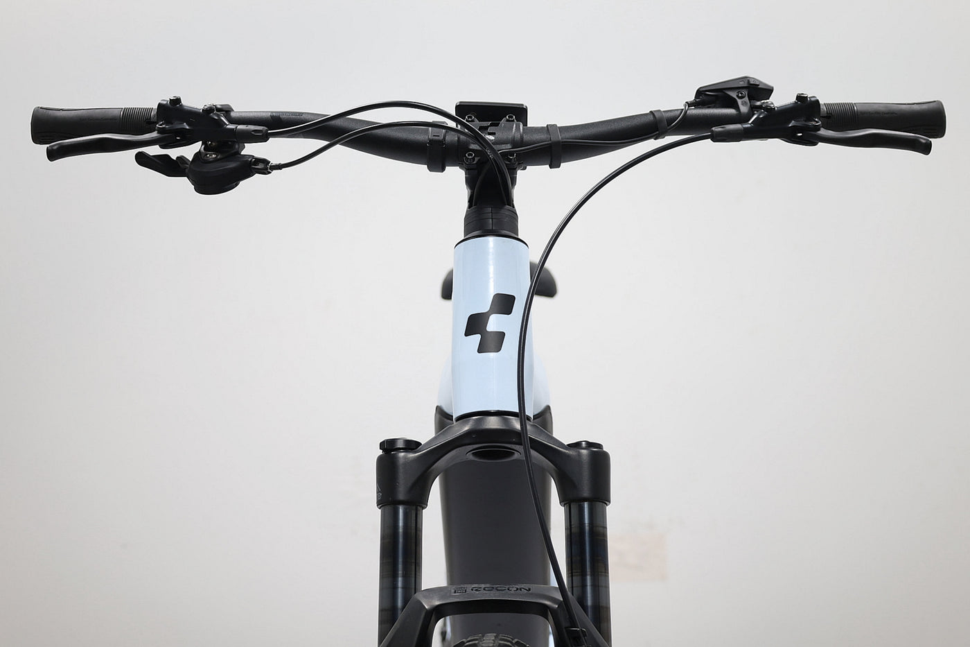 CUBE Stereo Hybrid 120 Pro 2022 T.L
