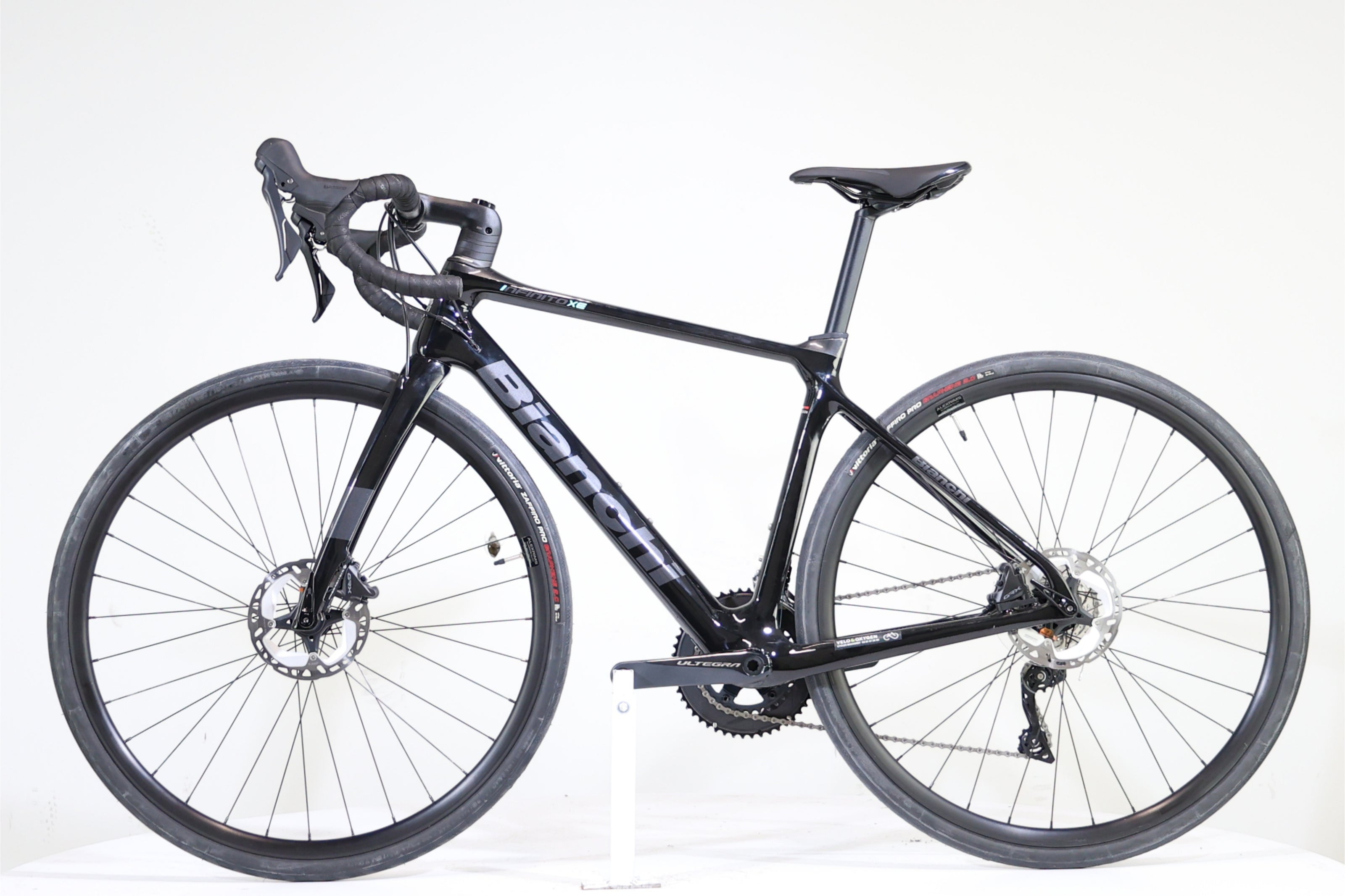 ROUTE BIANCHI Infinito XE Carbon Disc Occasion Reconditionné