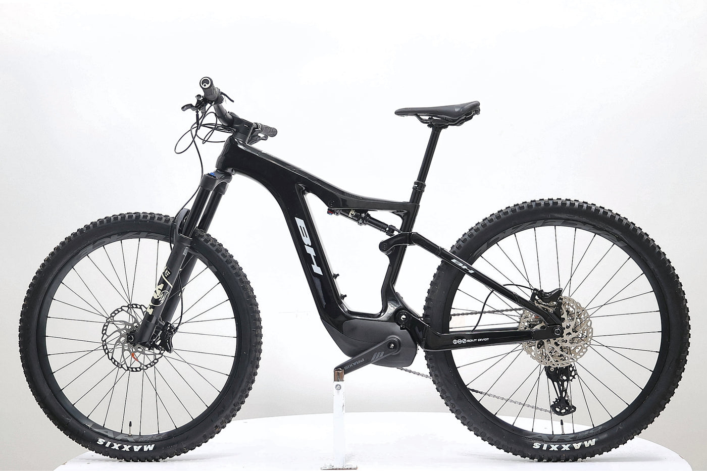 BH AtomX Lynx 8.4 2024