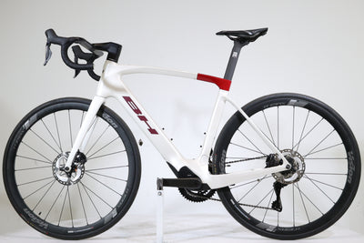 BH iRS1 Carbon 1.6 2023 T.L 248954
