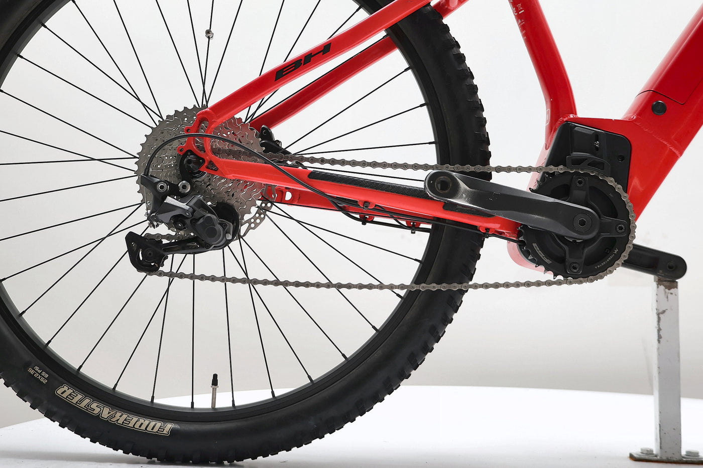 BH ATOM PRO 2023 T.M