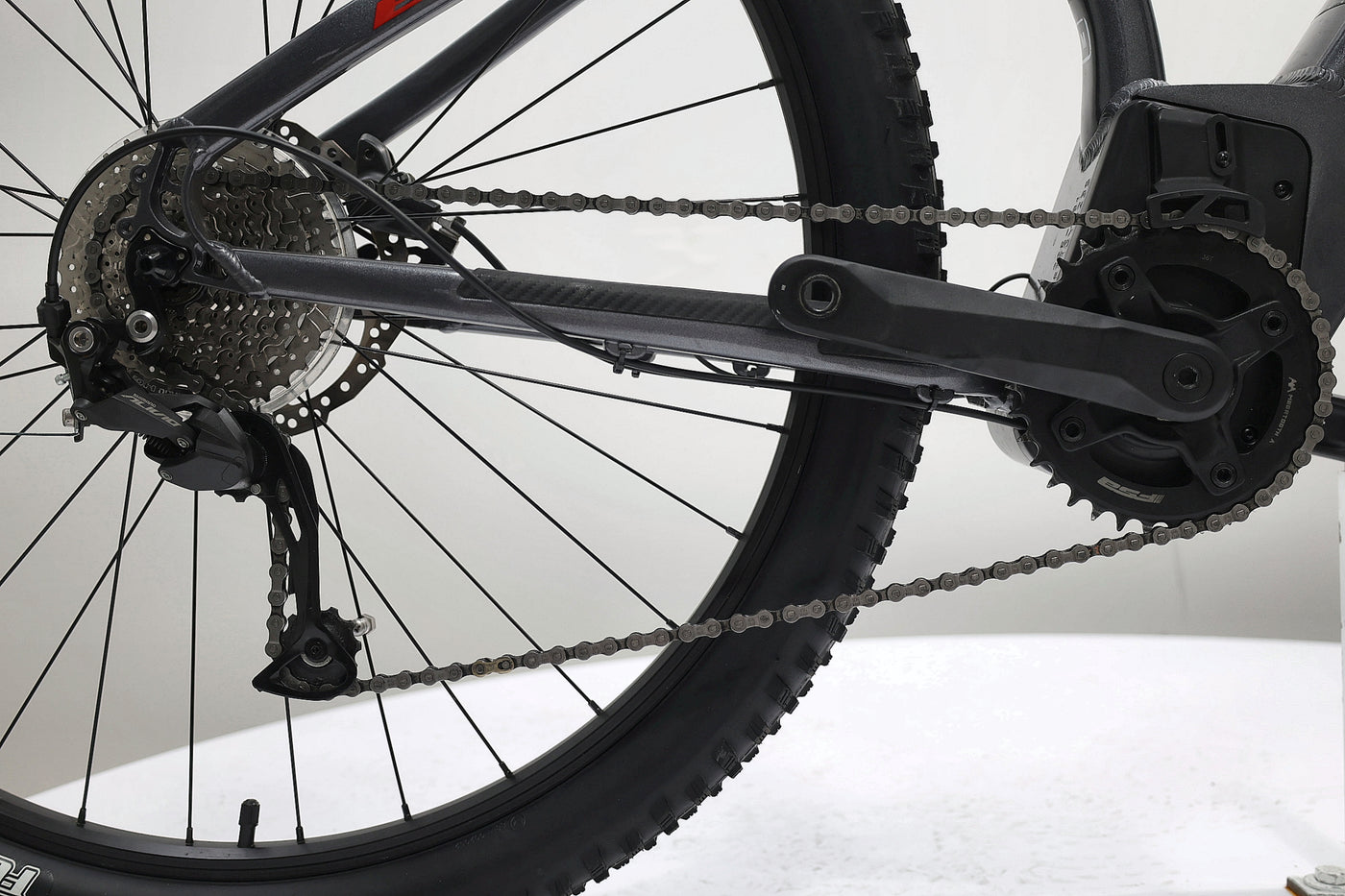 BH Atom 29 2022 T.M