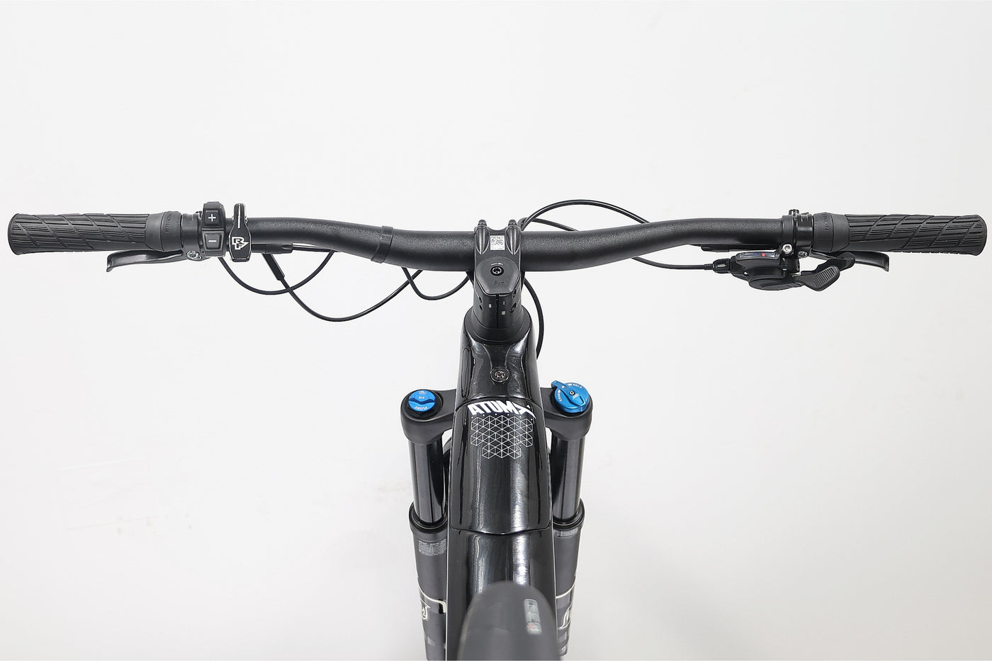 BH AtomX Lynx 8.4 2024