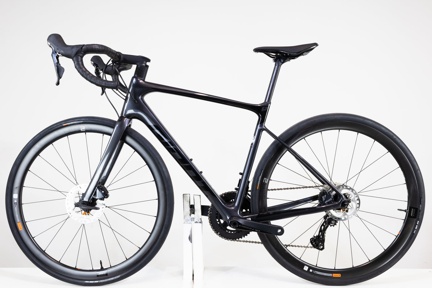 GIANT Defy Advanced 2 2022 M 2275