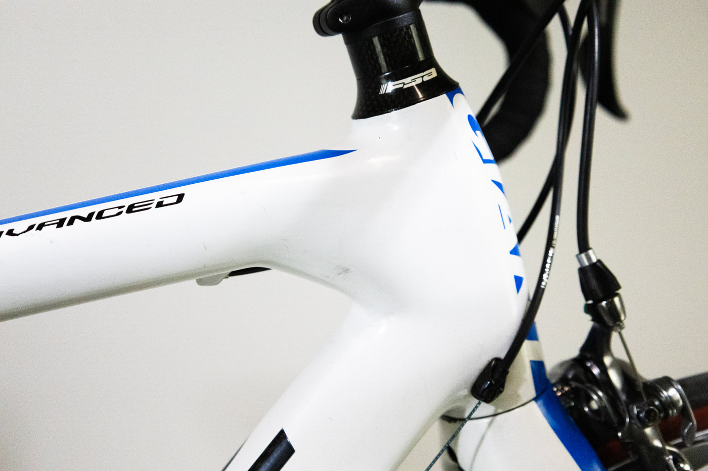 Vélo Route Carbone Giant TCR Advanced 2 | Giant Bicycles FR Vélo Route Carbone Giant TCR Advanced 2 | Giant Bicycles FR