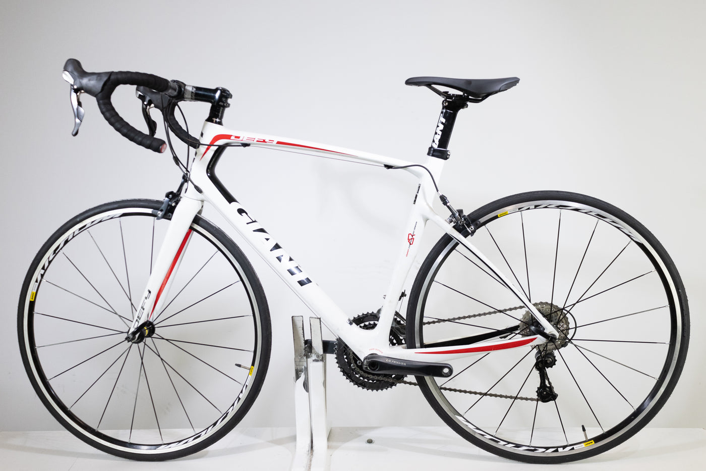 Giant DEFY ADVANCED 2013 T.ML  2663