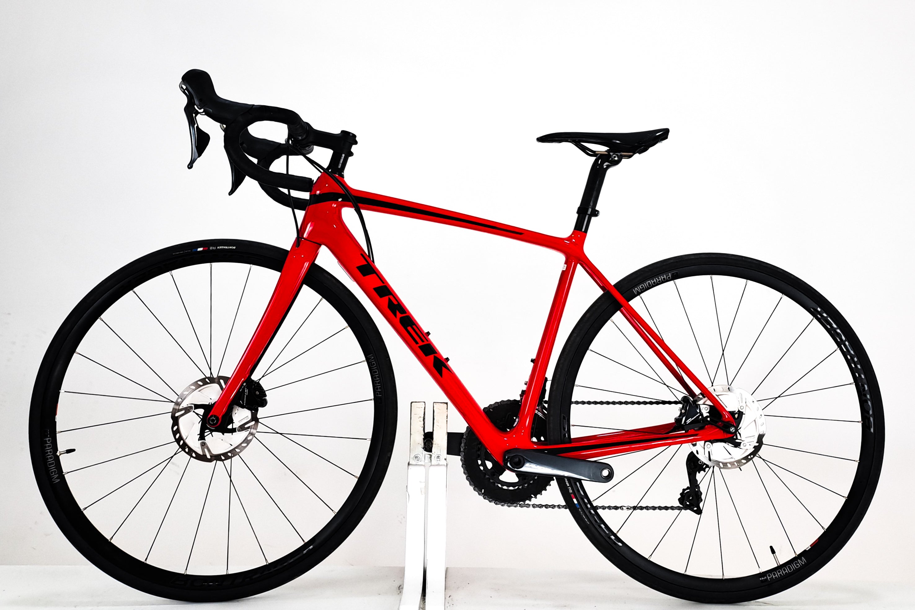 TREK Émonda SL Disc vélo de route Occasion Reconditionné Mint - Main Image