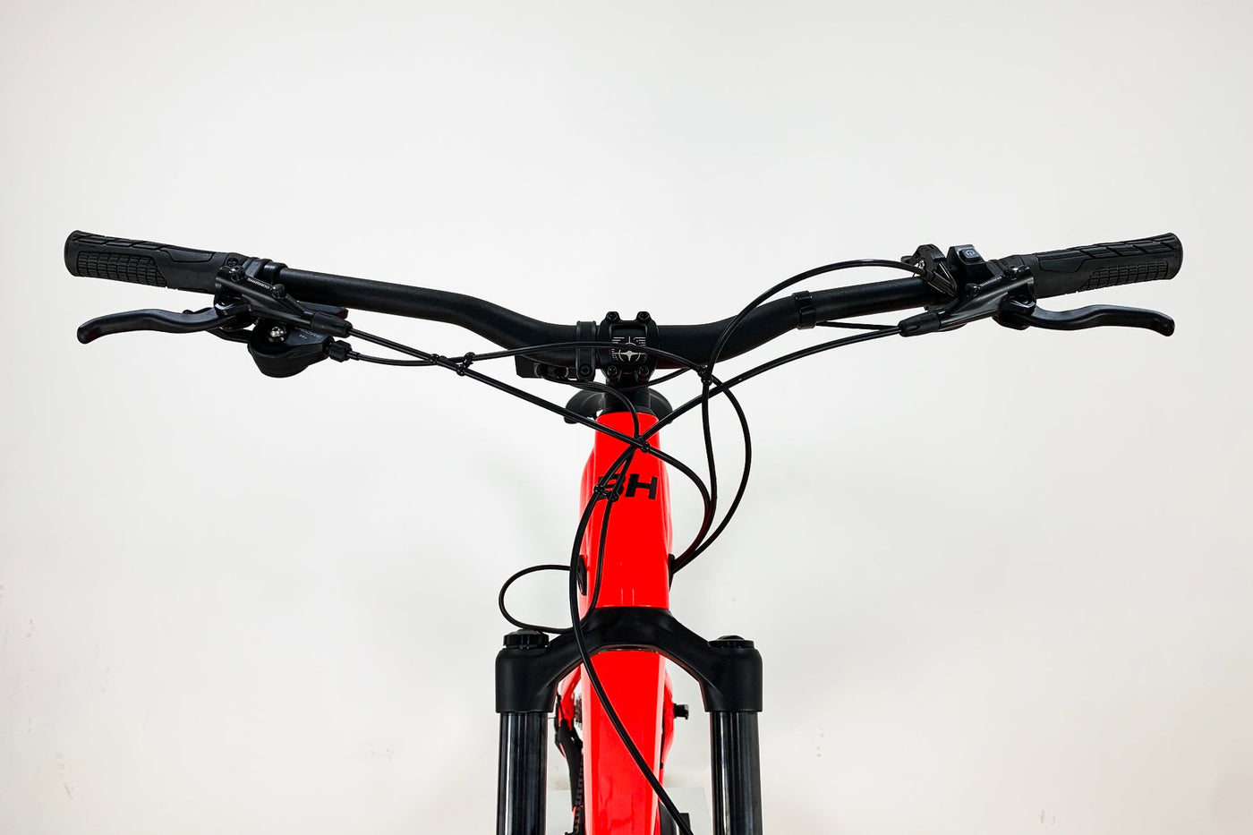 BH Atom Lynx 8.1 2023 S