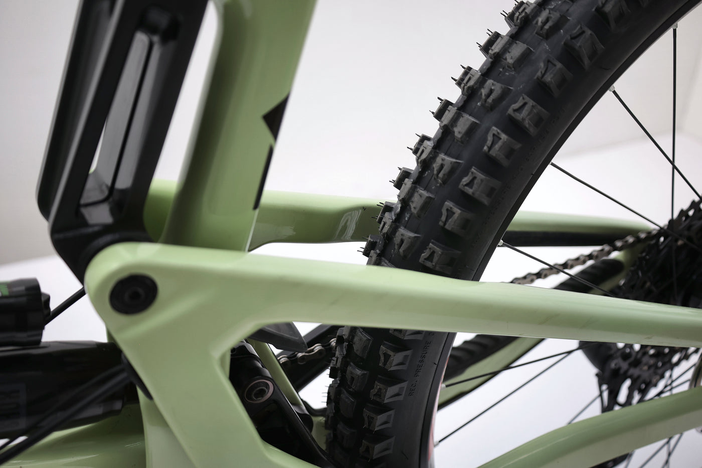 SANTA CRUZ Heckler 9 R 29 2023 T.L