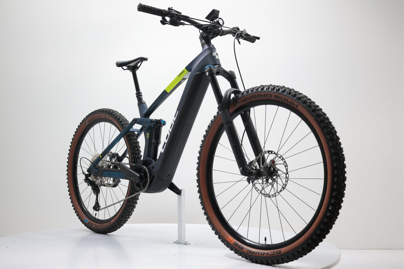 CUBE Stereo Hybrid 140 HPC SLX 750 2024 T.M