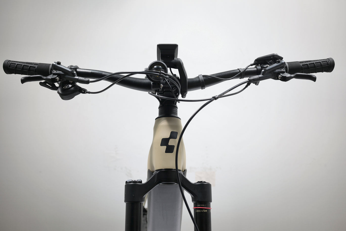 CUBE Stereo Hybrid 160 HPC SL 750 2022 T.M