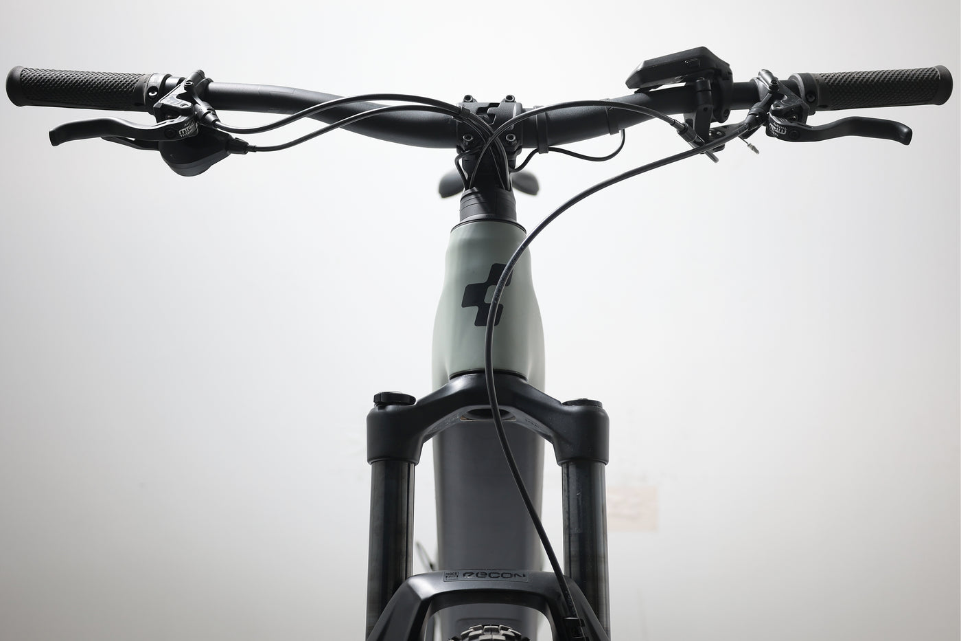 CUBE Stereo Hybrid 140 HPC PRO 750 2024 T.L