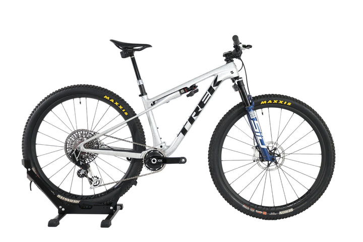 TREK Supercaliber SLR 9.9 Flight Attendant 2025 T.S