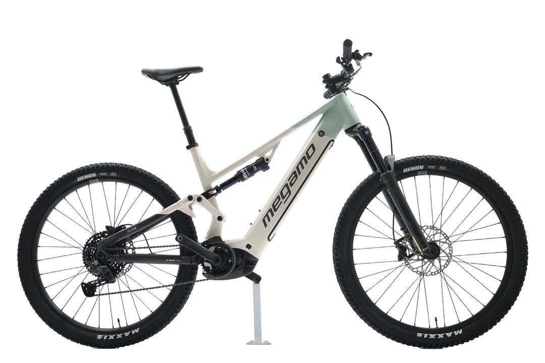 MEGAMO Flame AL 20+ 2025 T.L