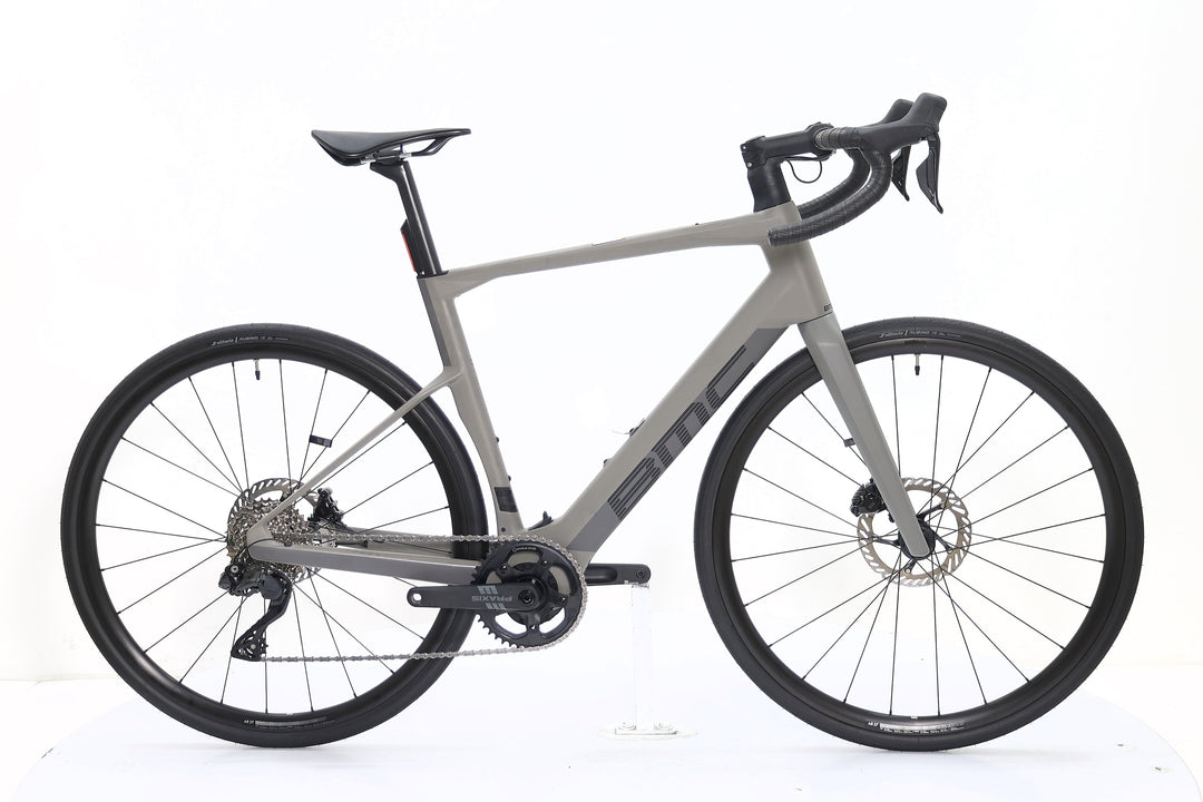 BMC Roadmachine 01 AMP TWO 2026 T.56