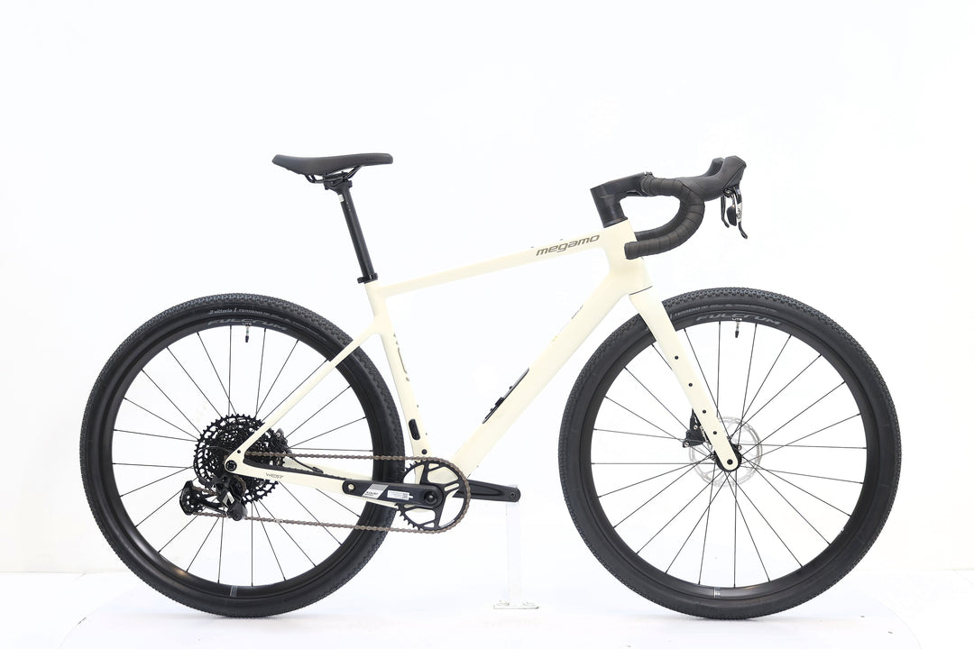 MEGAMO West 10 2026 T.M