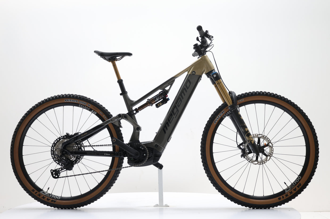 MEGAMO Flame AL 03 2025