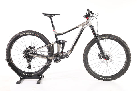 GIANT Reign 29 2 2020 T.M