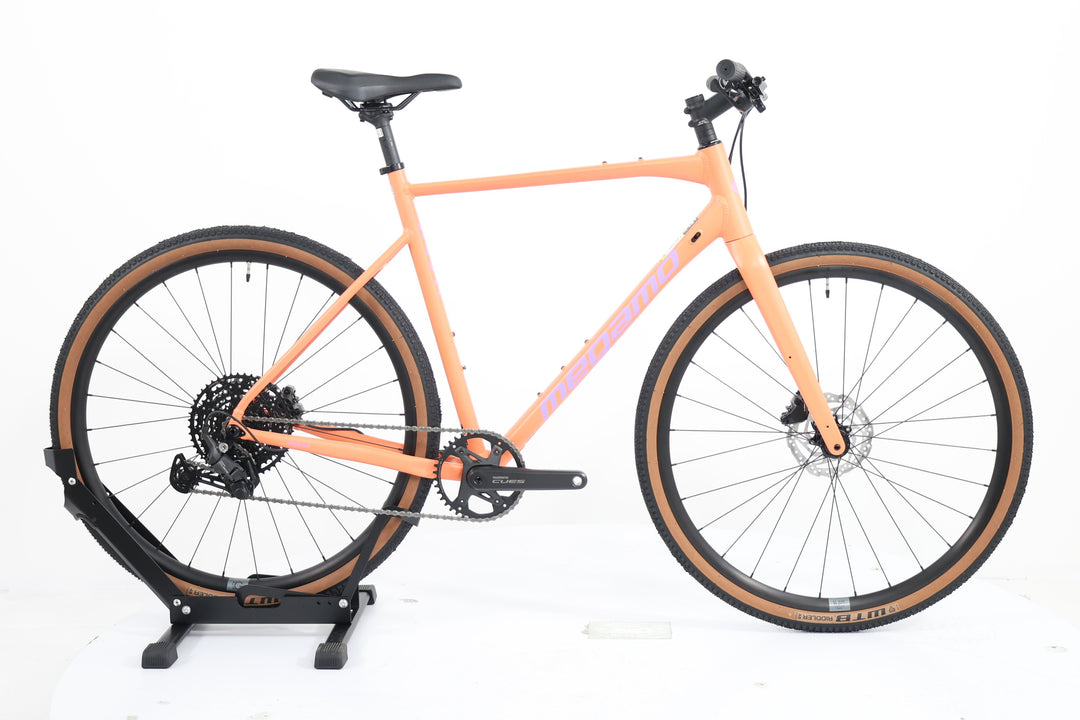 MEGAMO Jakar Flat-Bar 2026