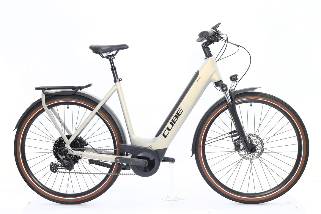 CUBE Touring Hybrid Pro 625 2024 T.58