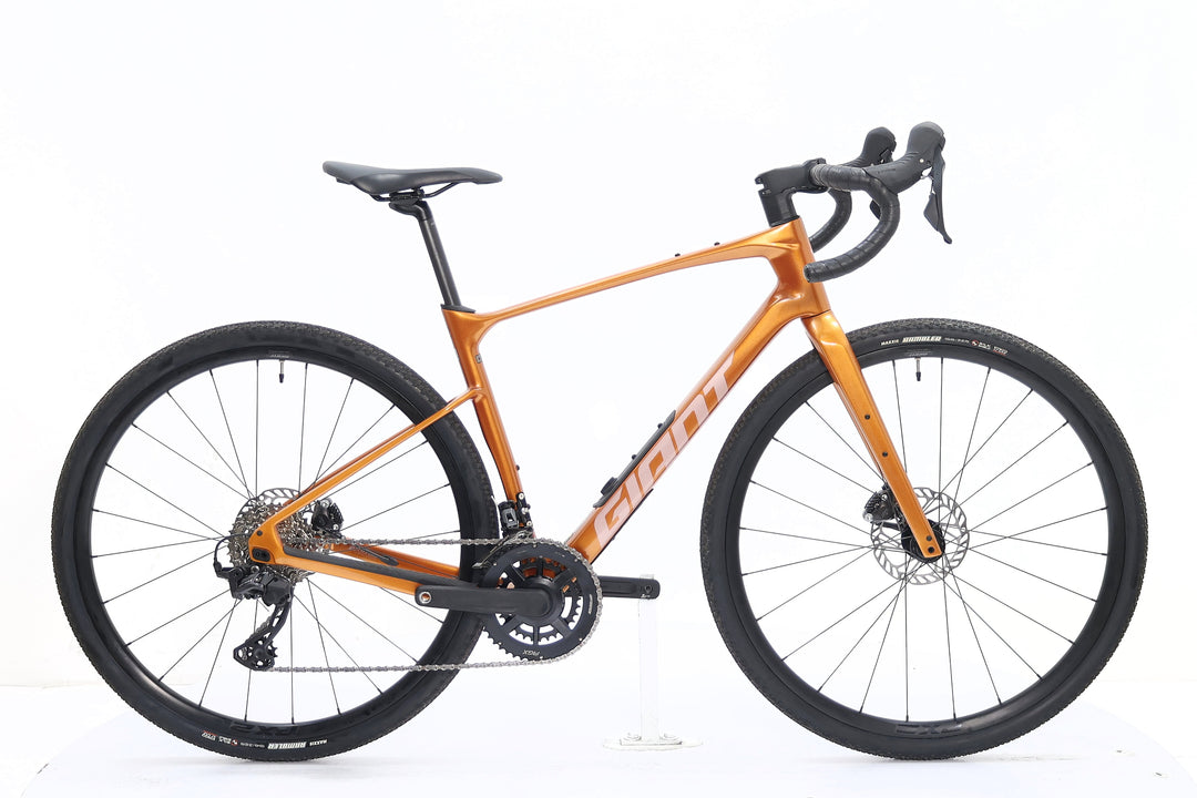 GIANT Revolt Advanced 2 2025 T.M