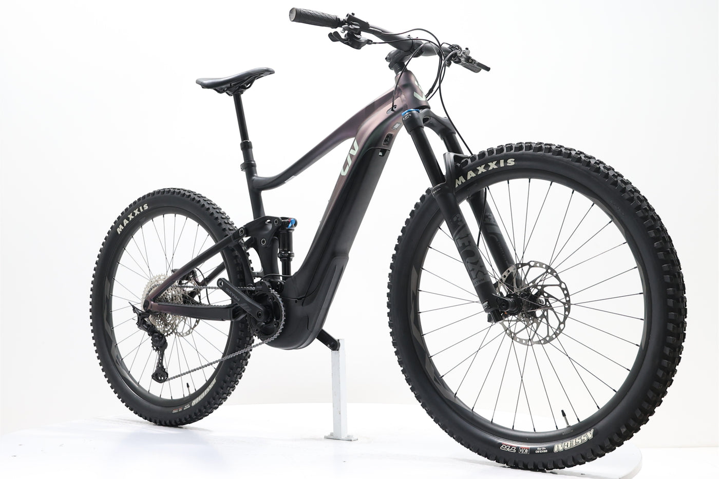 LIV Intrigue X E+ 2 2021 T.L