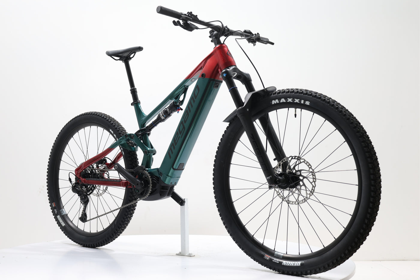 MEGAMO Flame AL 20 2025