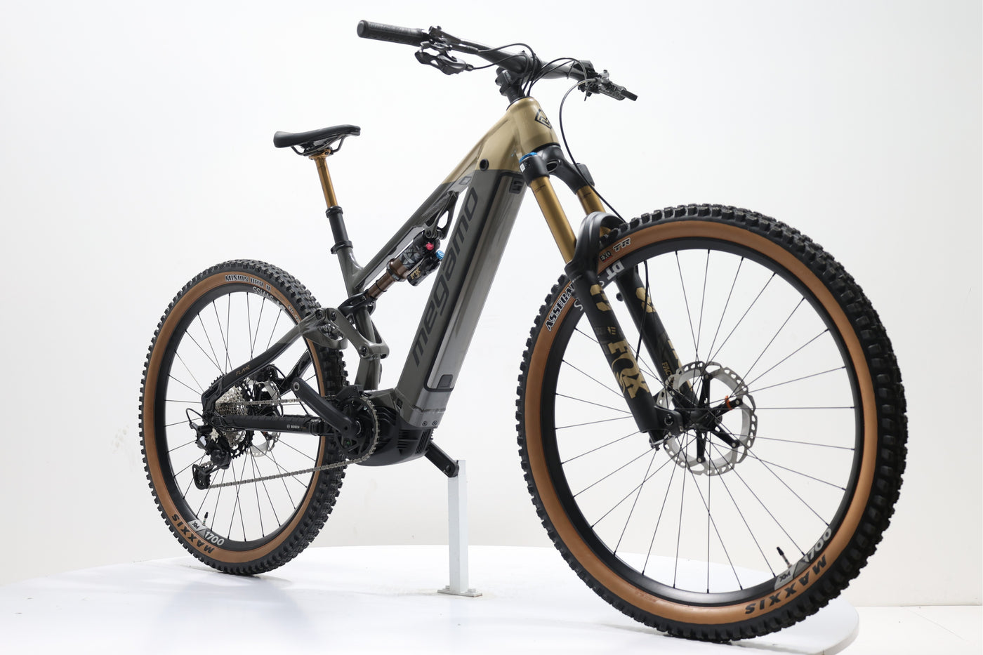 MEGAMO Flame AL 03 2025