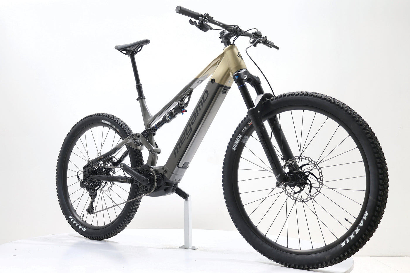 MEGAMO Flame AL 20+ 2025 T.L