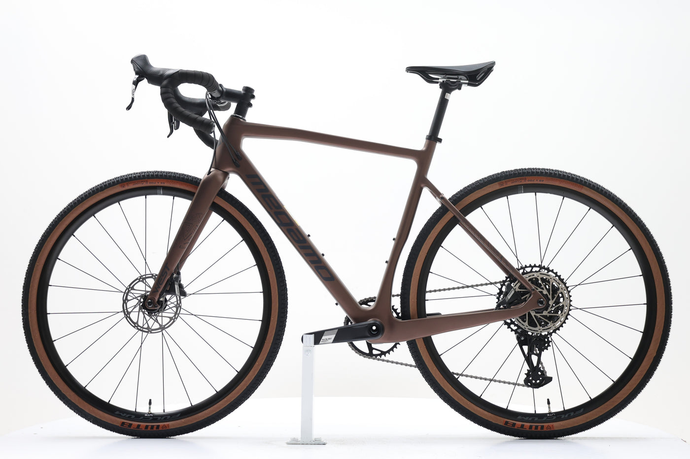 MEGAMO WEST 10 2025