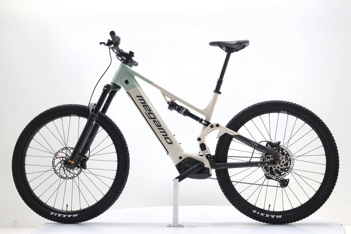 MEGAMO Flame AL 20+ 2025 T.L