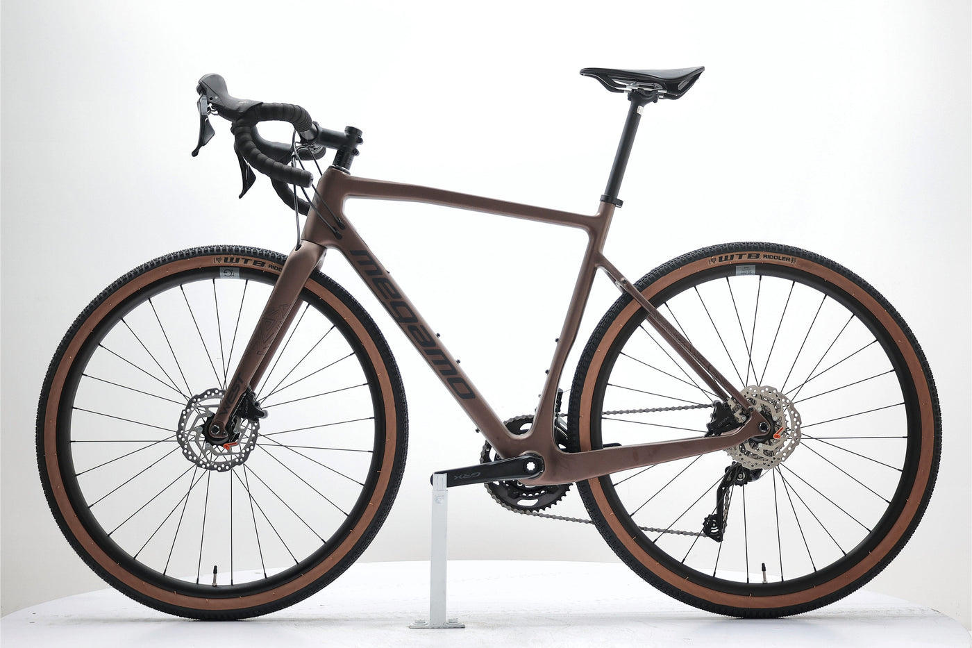 MEGAMO WEST 15 2025 T.M
